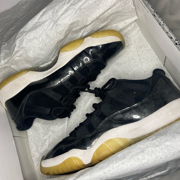 Jordan 11 Low ‘Barons’ - Picture 9 of 9